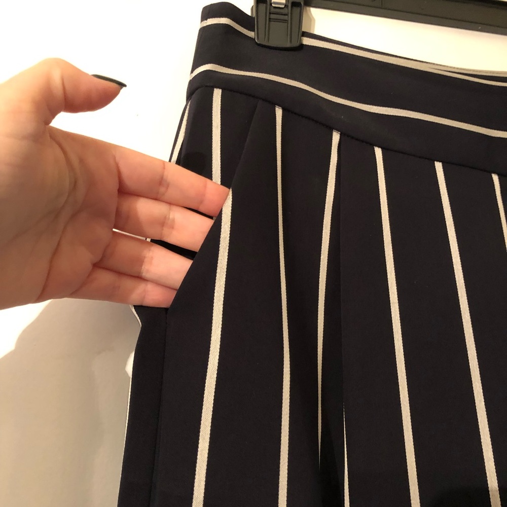 Wide Leg Stripped Capri with Side Slit - Picture 7 of 8